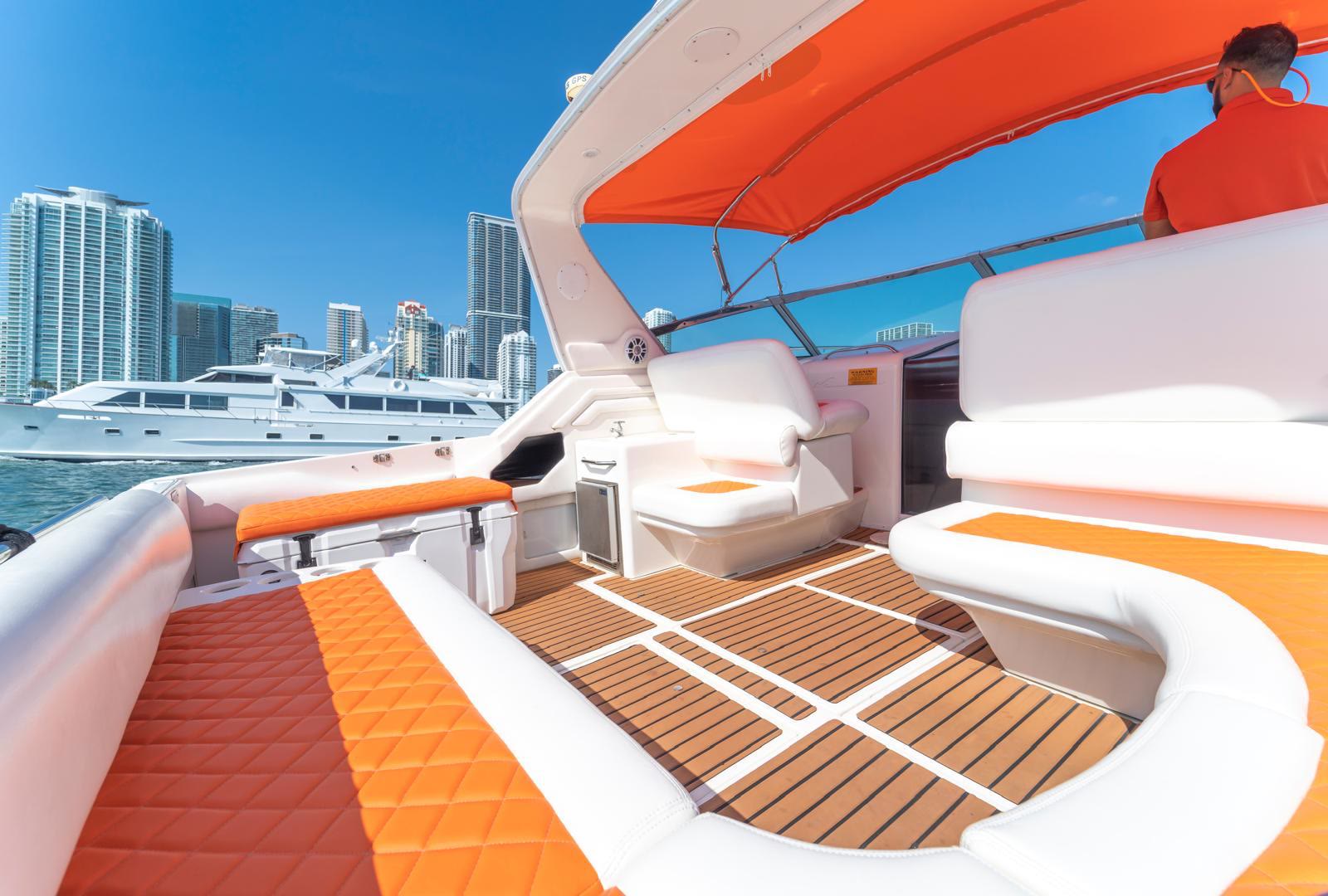 REQ Yacht & Boat